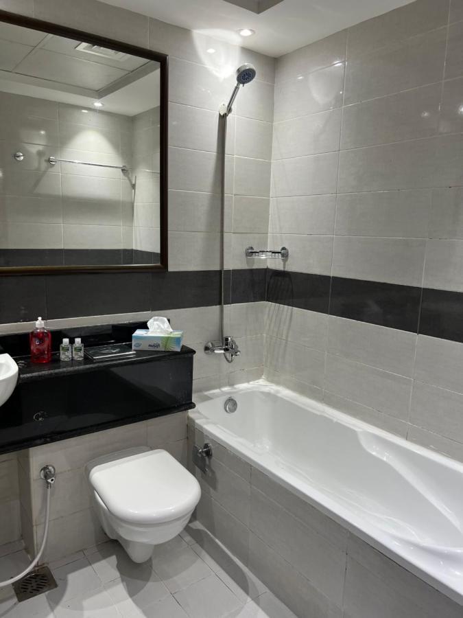 Grand Pearl Hostel For Boysドバイ エクステリア 写真